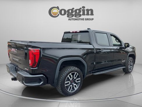 Used 2023 GMC Sierra 1500 AT4 w/ AT4 Premium Package image 6