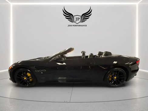 Used 2015 Maserati GranTurismo Sport RWD image 8