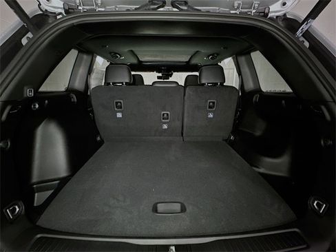 New 2025 Jeep Grand Cherokee Limited w/ Luxury Tech Group II image 30