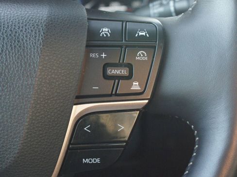 Used 2024 Toyota Crown Platinum image 11