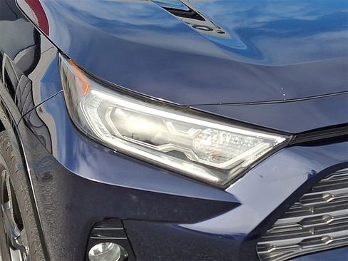 Used 2019 Toyota RAV4 XSE w/ Carpet Mat Package image 9