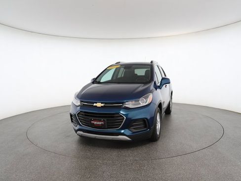 Used 2019 Chevrolet Trax LT w/ LT Convenience Package image 32
