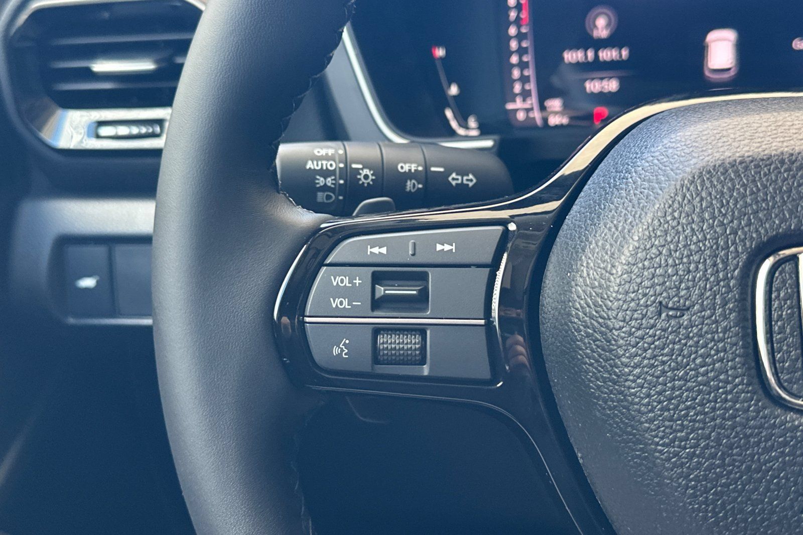 New 2026 Honda Pilot Touring image 31