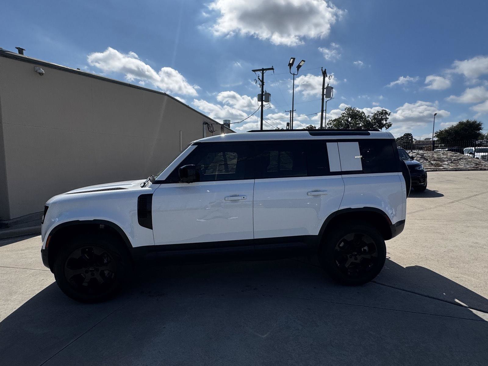 Used 2026 Land Rover Defender 110 S AWD/4WD image 3