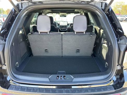 New 2026 Ford Explorer Platinum image 21