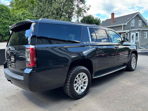 Used 2020 GMC Yukon XL SLT AWD/4WD image 8
