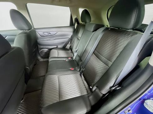 Used 2019 Nissan Rogue SV AWD/4WD image 23