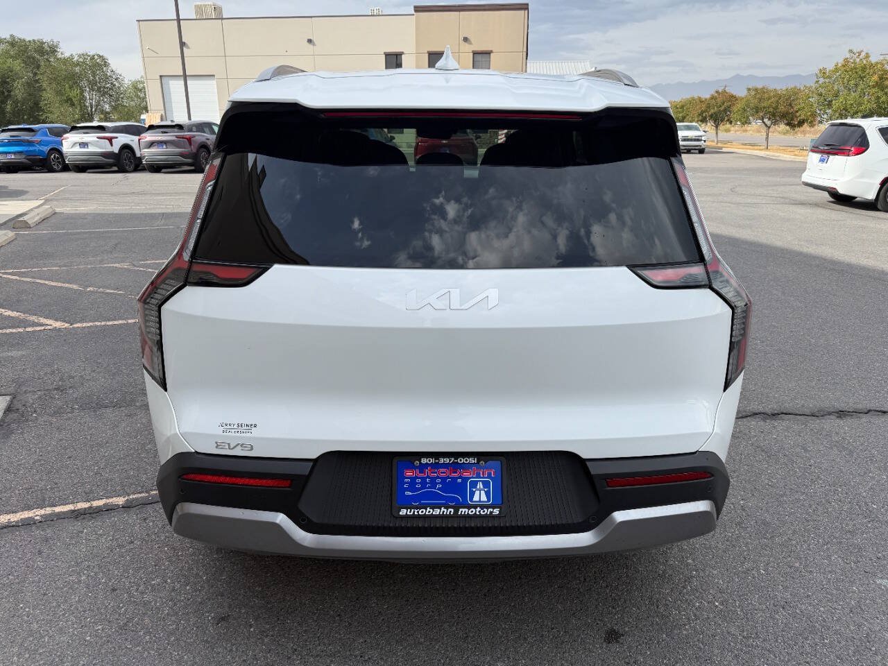 Used 2024 Kia EV9 Wind AWD/4WD image 8