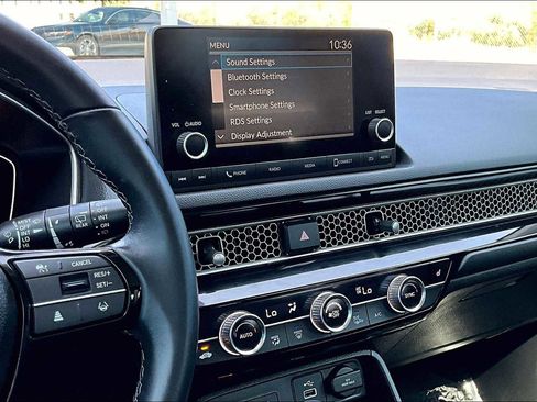 Used 2024 Honda Civic EX-L image 7