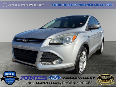 Used 2015 Ford Escape SE image 1