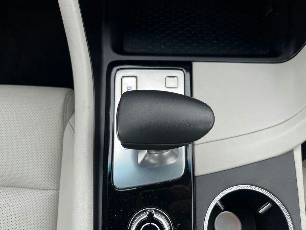 Used 2025 Genesis G70 2.5T AWD/4WD image 14
