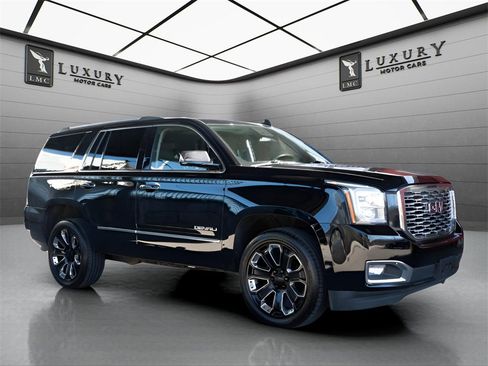Used 2019 GMC Yukon Denali w/ Denali Ultimate Package image 1