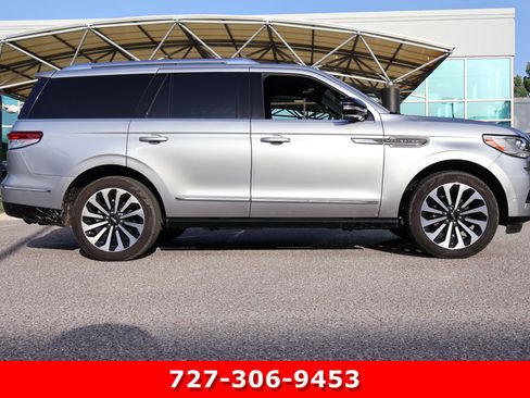 Used 2024 Lincoln Navigator Reserve AWD/4WD image 10