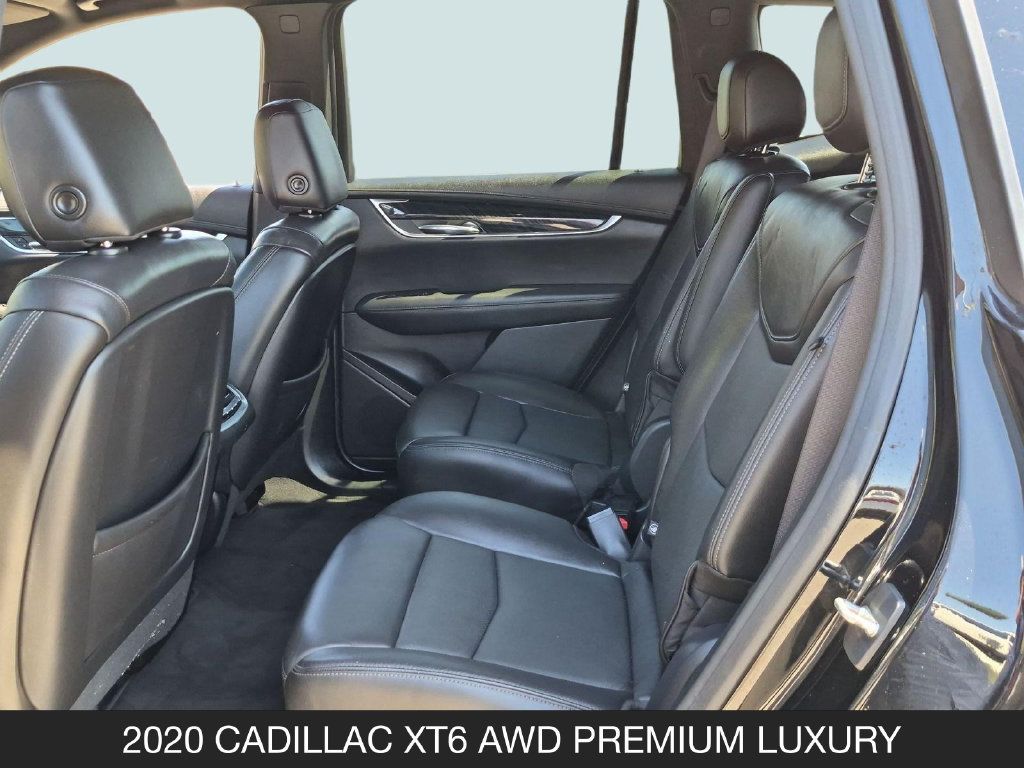 Used 2020 Cadillac XT6 Premium Luxury AWD/4WD image 17