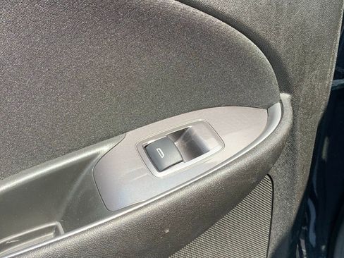 Used 2023 Chevrolet Malibu LT image 17