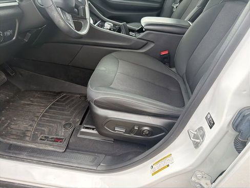 Used 2023 Jeep Grand Cherokee Laredo w/ Luxury Tech Group I AWD/4WD image 9