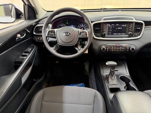 Used 2020 Kia Sorento LX AWD/4WD image 31