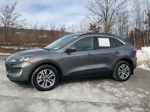 Used 2022 Ford Escape SEL w/ Technology Package image 30