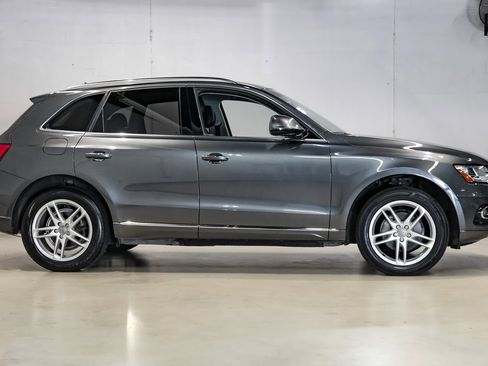 Used 2017 Audi Q5 2.0T Premium Plus w/ Technology Package image 11