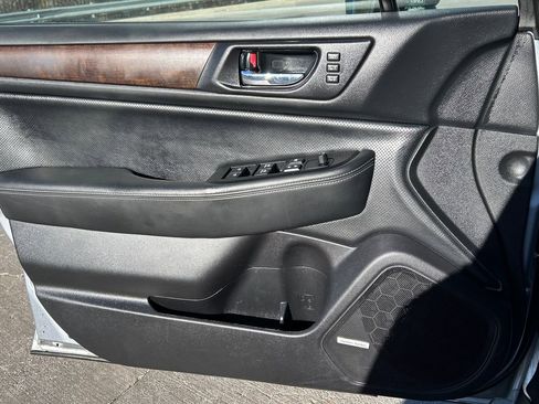 Used 2015 Subaru Outback 2.5i Limited image 24