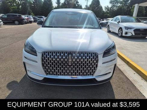 Used 2023 Lincoln Corsair AWD w/ Equipment Group 101A image 3