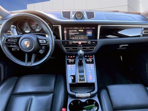 Used 2024 Porsche Macan Turbo image 14