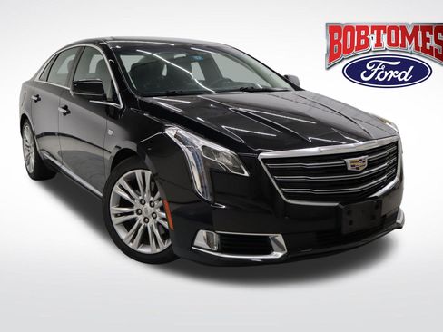 Used 2018 Cadillac XTS Luxury image 1