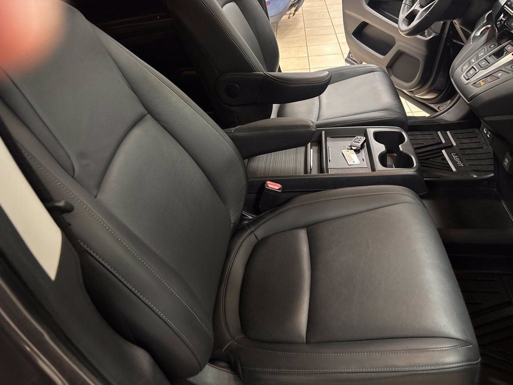Used 2025 Honda Odyssey EX-L image 34