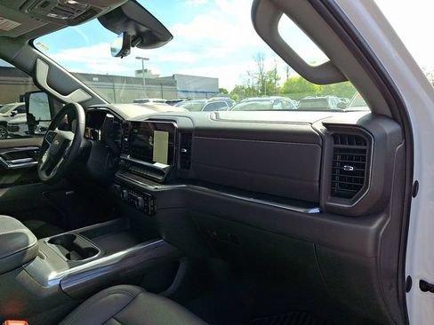 Used 2024 Chevrolet Silverado 3500 LTZ w/ LTZ Plus Package AWD/4WD image 20