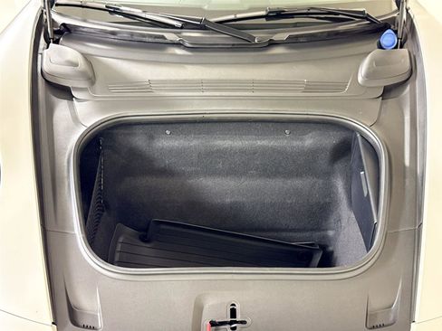 Used 2024 Porsche 911 Carrera T image 35