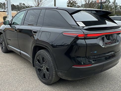 Used 2024 Jeep Wagoneer Launch Edition image 10