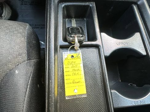 Used 2015 Honda CR-V LX image 18