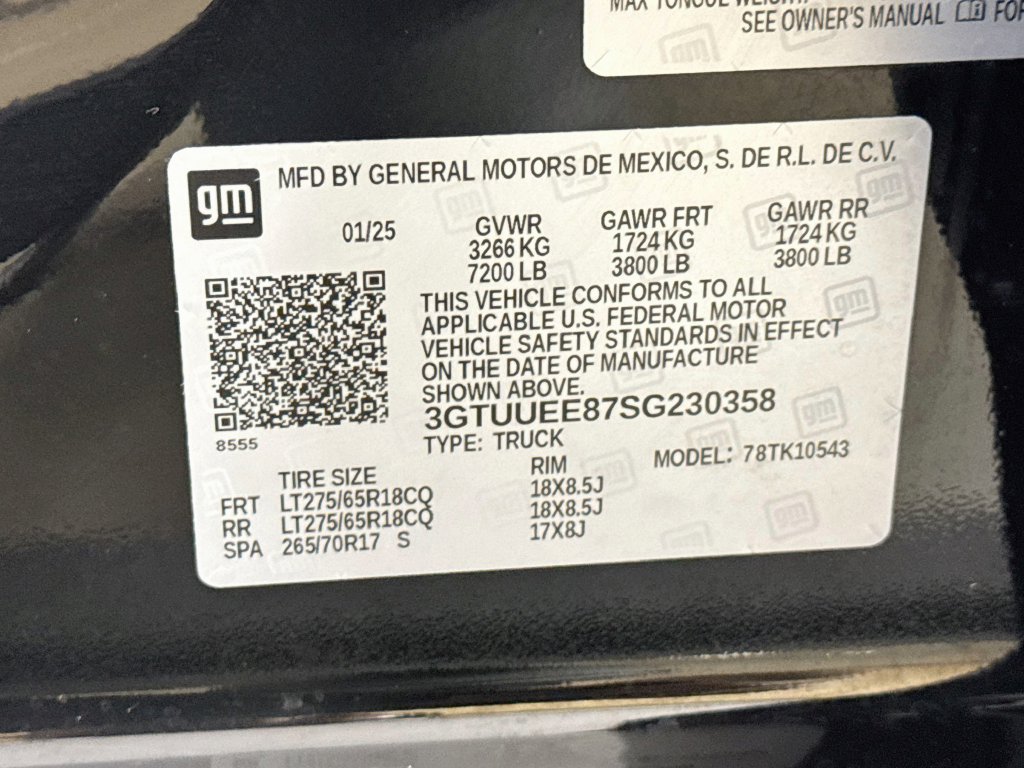 Used 2025 GMC Sierra 1500 AT4 w/ AT4 Premium Package AWD/4WD image 42