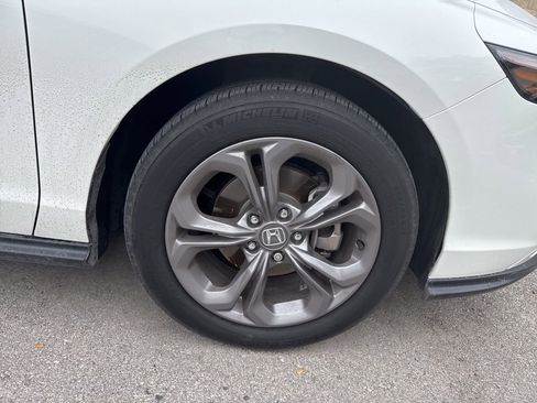 Used 2024 Honda Accord EX image 3