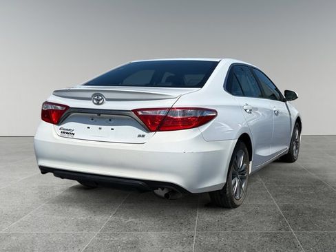 Used 2016 Toyota Camry SE FWD image 6