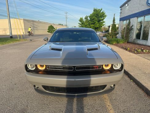 Used 2018 Dodge Challenger R/T image 10