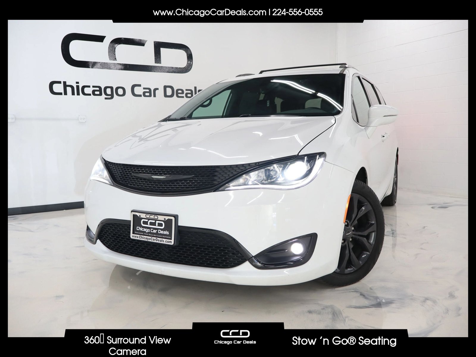 Used 2018 Chrysler Pacifica Limited w/ S Appearance Package FWD image 1