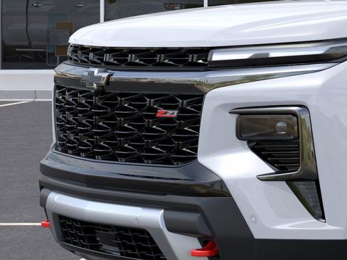 New 2026 Chevrolet Traverse Z71 w/ Enhanced Driving Package AWD/4WD image 13