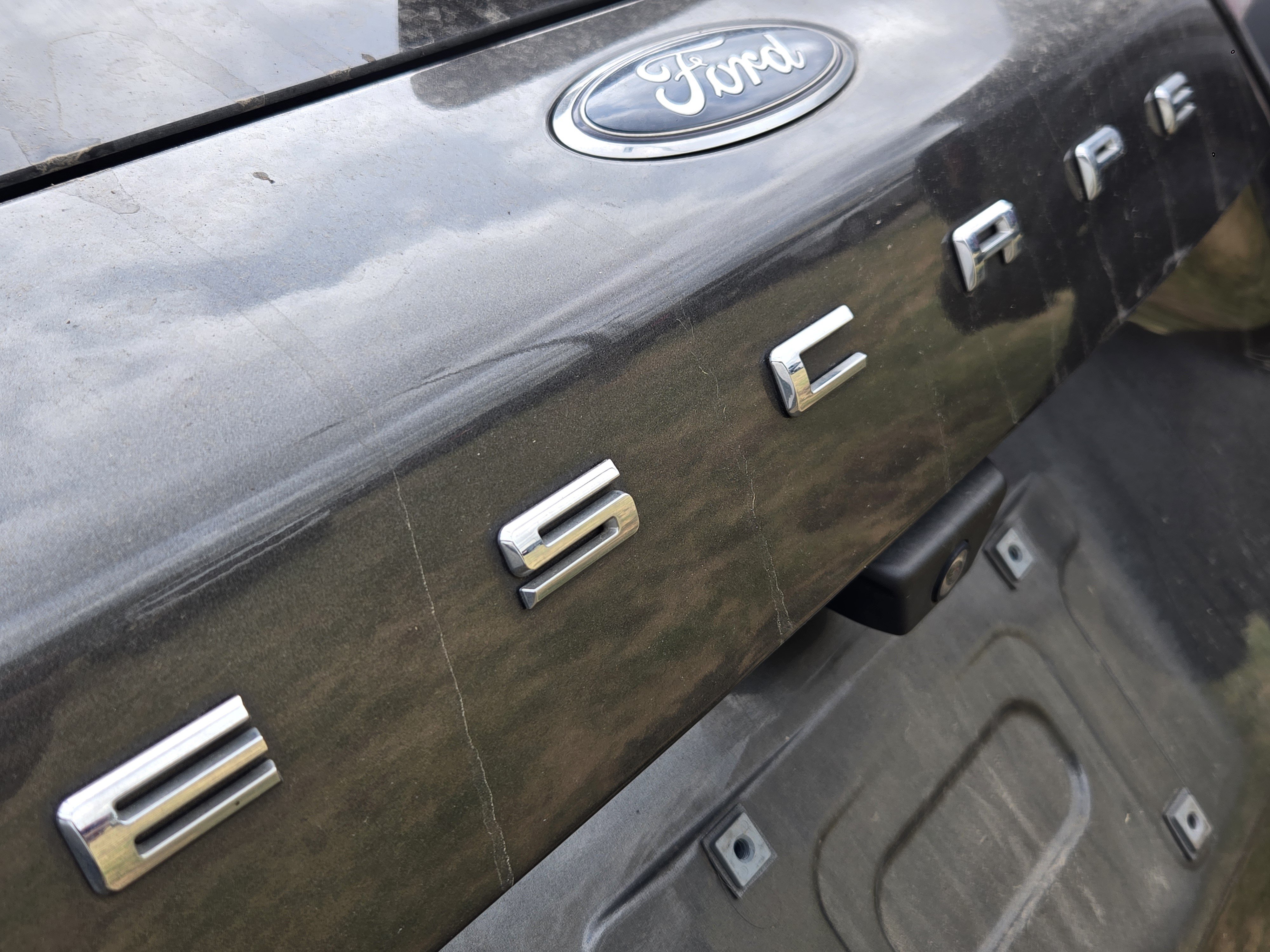 Used 2020 Ford Escape SE FWD image 10