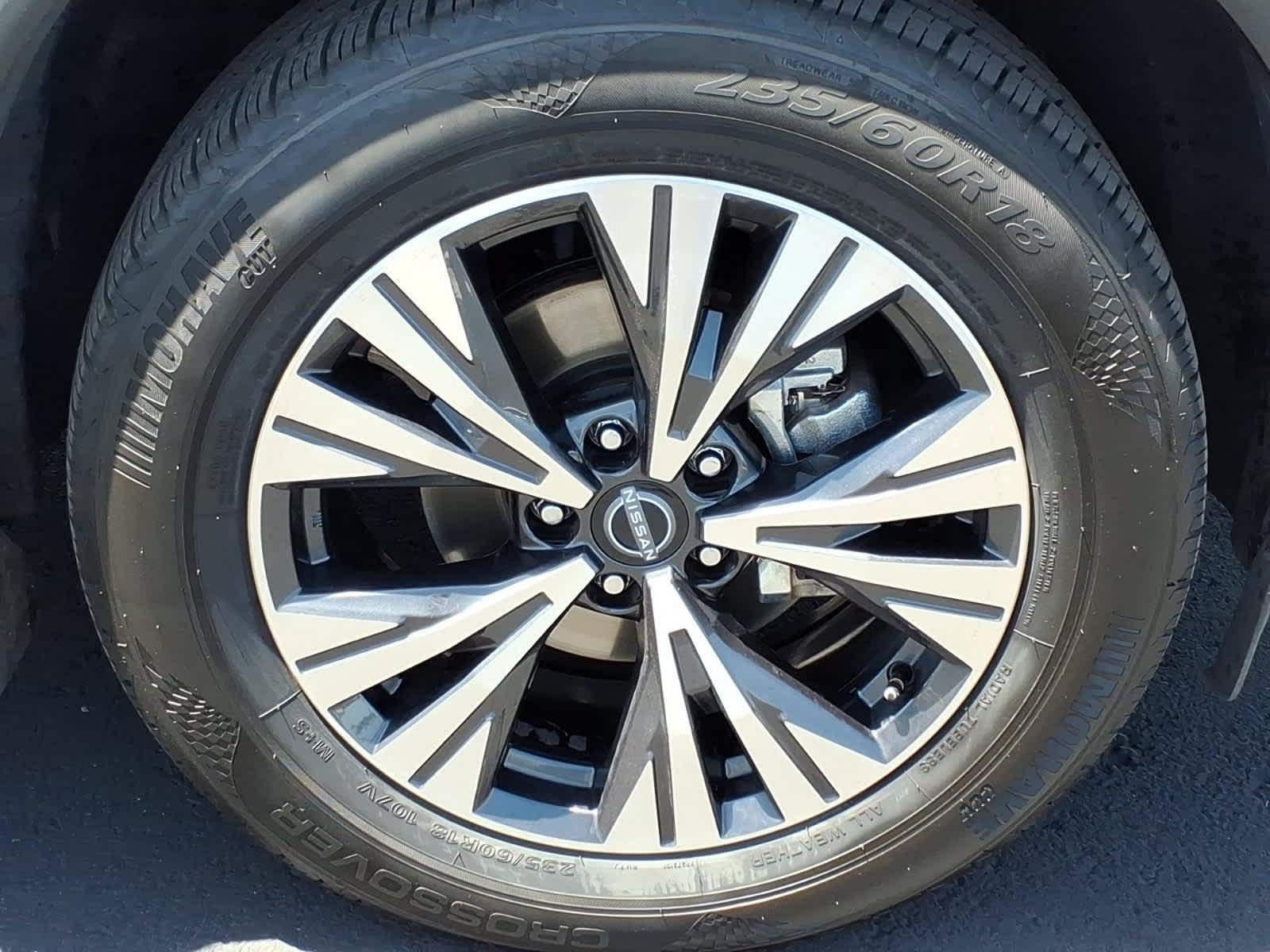 Used 2023 Nissan Rogue SV FWD image 9