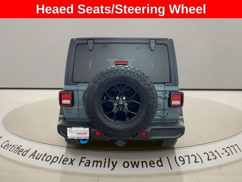 Used 2024 Jeep Wrangler Unlimited image 3