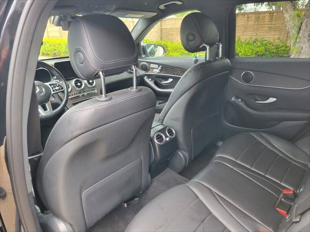 Used 2022 Mercedes-Benz GLC 300 4MATIC w/ Premium Package Lite image 14