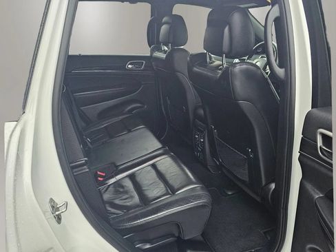 Used 2020 Jeep Grand Cherokee Limited AWD/4WD image 9