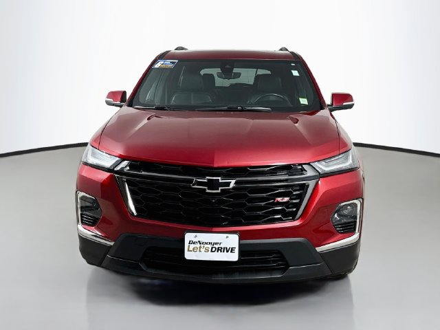 Used 2023 Chevrolet Traverse RS w/ LPO, Floor Liner Package AWD/4WD image 9