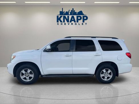 Used 2012 Toyota Sequoia SR5 image 2