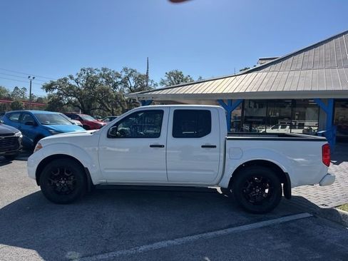 Used 2018 Nissan Frontier SV w/ Value Truck Package image 2
