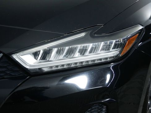 Used 2020 Nissan Maxima 3.5 S w/ Floor Mat Group FWD image 14