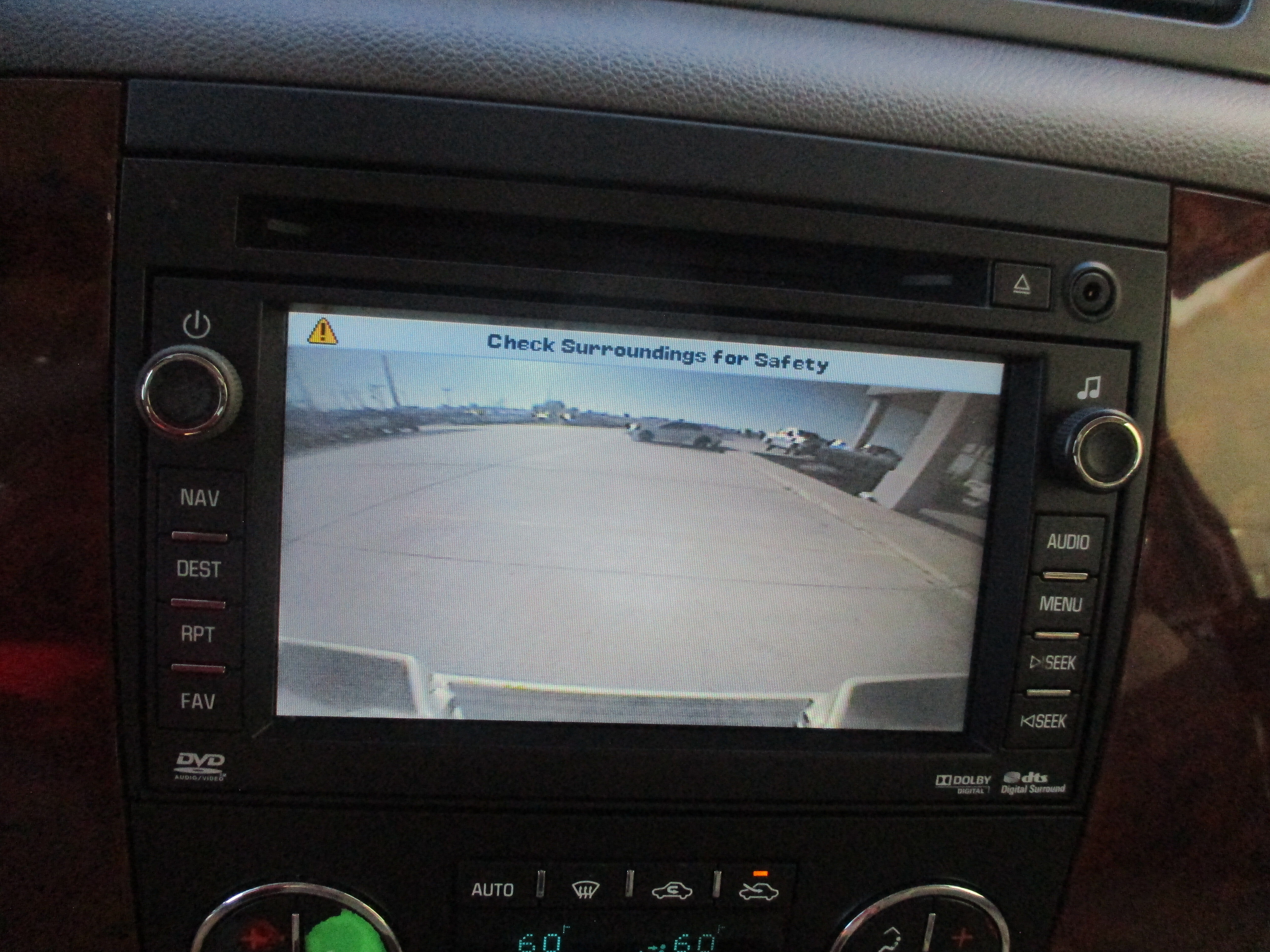Used 2011 Chevrolet Avalanche LTZ RWD image 15