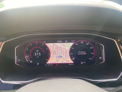 Used 2023 Volkswagen Jetta SEL image 9