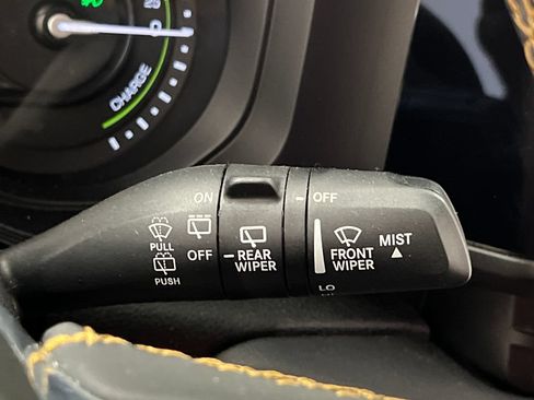 Used 2024 Jeep Wrangler Unlimited Sahara AWD/4WD image 44